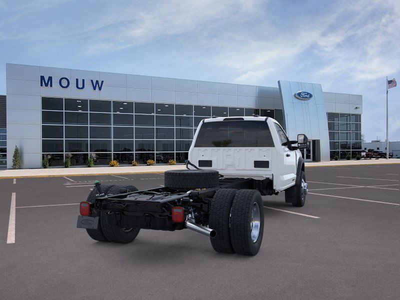 2025 Ford F-550 Super Duty Chassis Cab XLT - Photo 8
