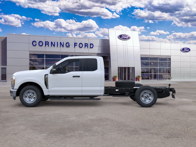 2025 Ford F-350 Super Duty Chassis Cab XL - Photo 15