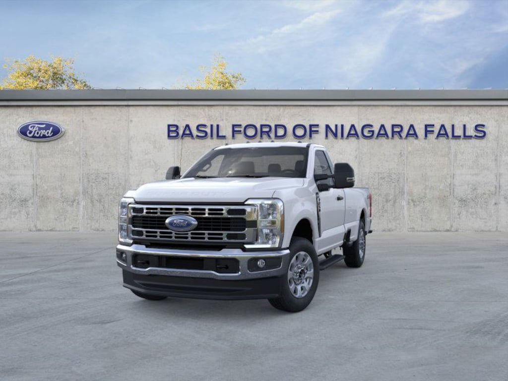 New 2025 Ford Super Duty F-250 SRW XLT 4WD Reg Cab 8 Box 4WD Reg Cab 8 Box