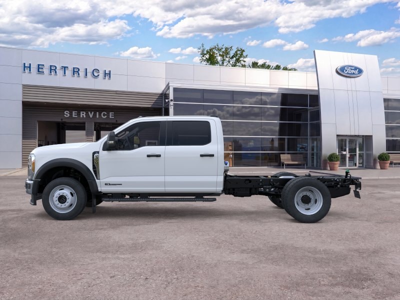 2025 Ford F-450 Super Duty Chassis Cab XL - Photo 20