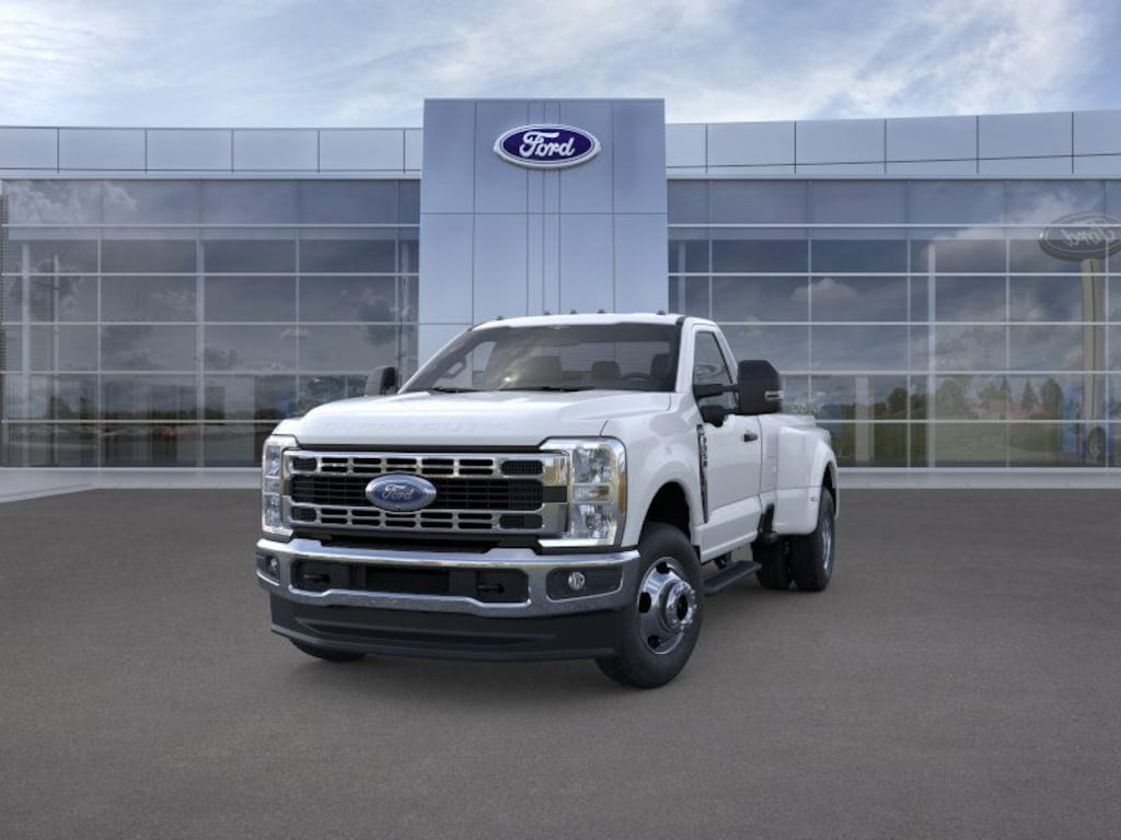 New 2026 Ford Super Duty F-350 XLT TRUCK