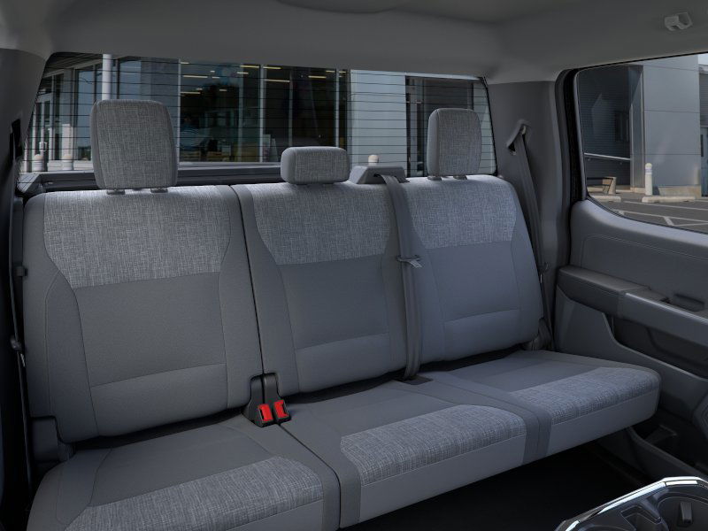 2025 Ford F-150 Lightning XLT 4WD Supercrew 5.5 Box Truck SuperCrew Cab