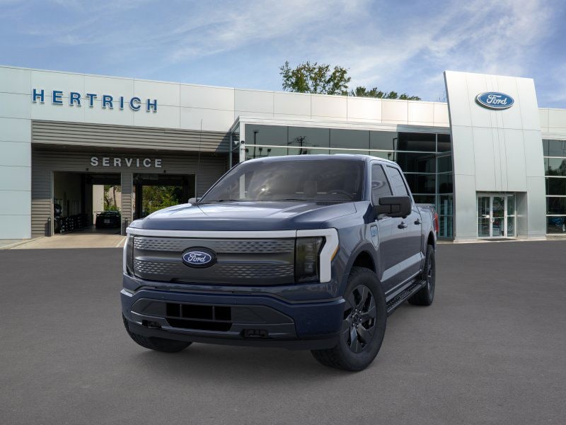 2025 Ford F-150 Lightning Flash TRUCK