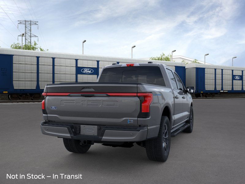 2025 Ford F-150 Lightning Lariat 8
