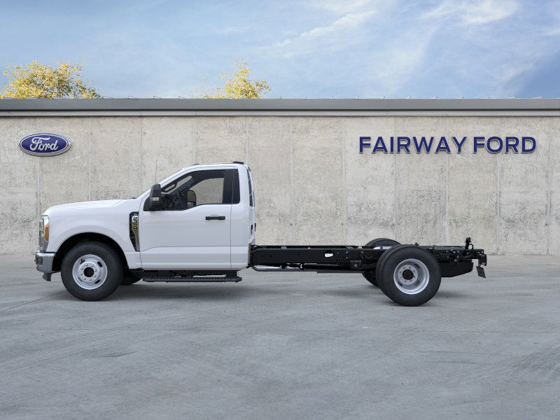 2026 Ford F-350 XL photo 3