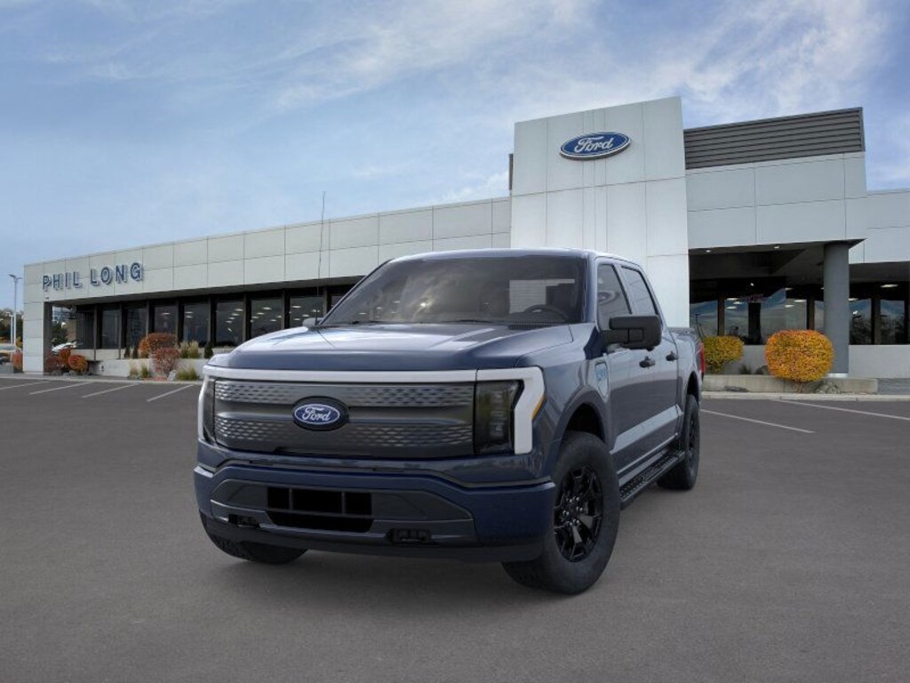 New 2025 Ford F-150 Lightning XLT Truck