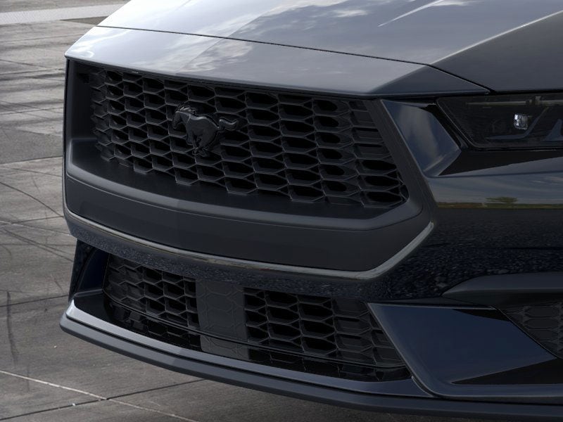 2025 Ford Mustang  17