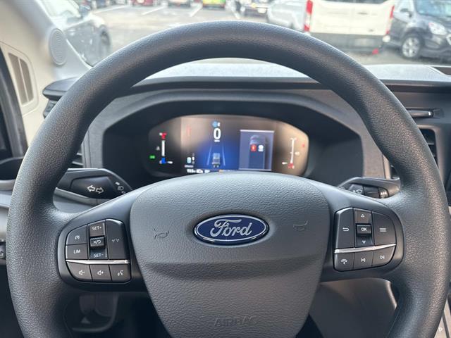 2026 Ford Transit Cutaway Base - Photo 19