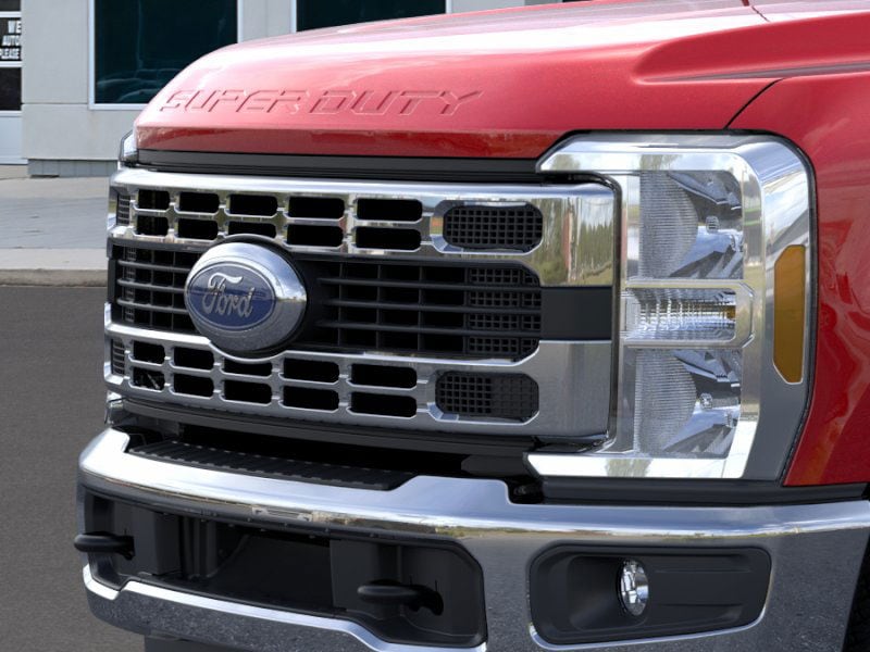 2025 Ford F-350 Super Duty XLT - Photo 33