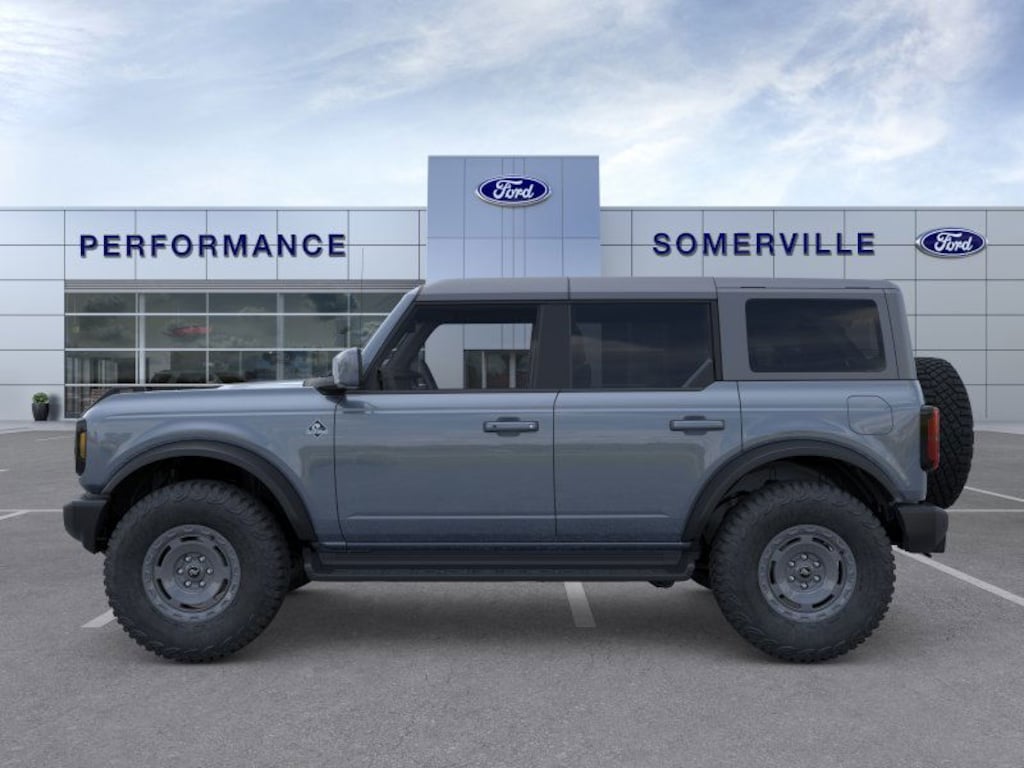 New 2025 Ford Bronco Outer Banks SUV