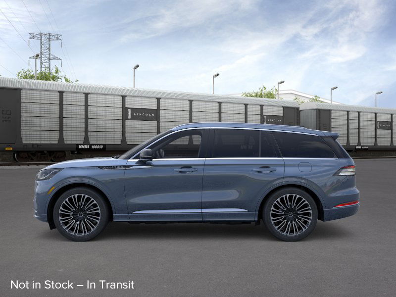 2025 Lincoln Aviator Black Label photo 2