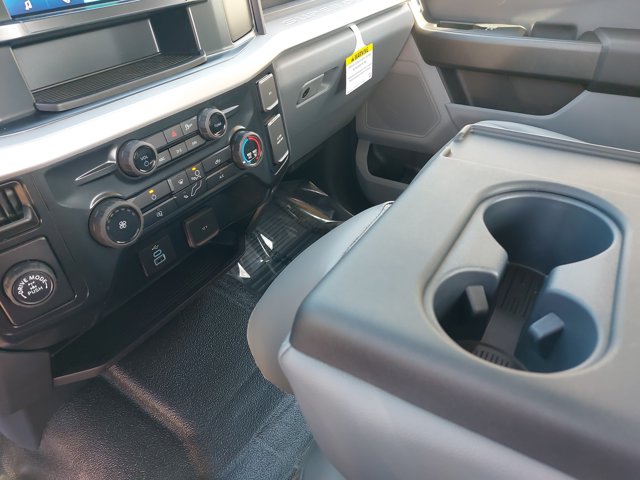2026 Ford F-350 Super Duty XL - Photo 61