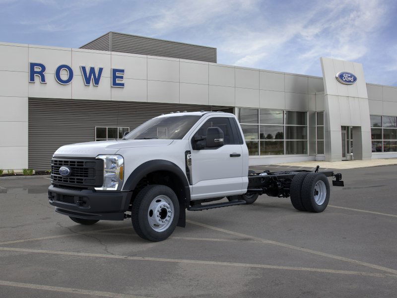 2025 Ford F-450 XL photo 2