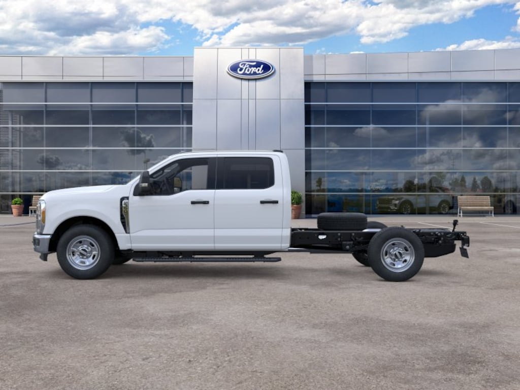New 2026 Ford F-350 Chassis Truck Crew Cab