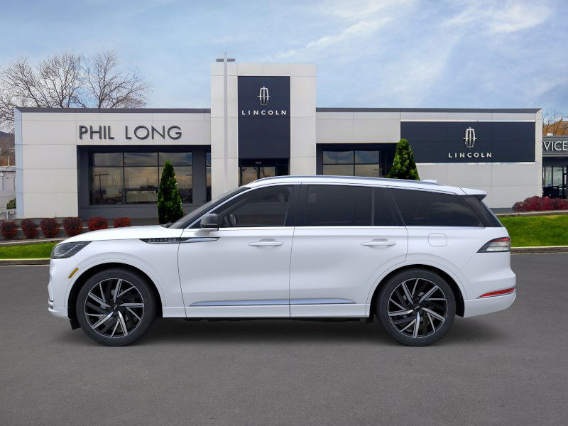2026 Lincoln Aviator Black Label photo 3