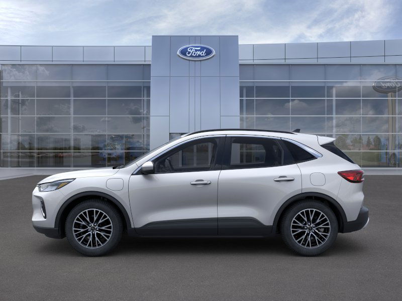 2023 Ford Escape Titanium photo 3