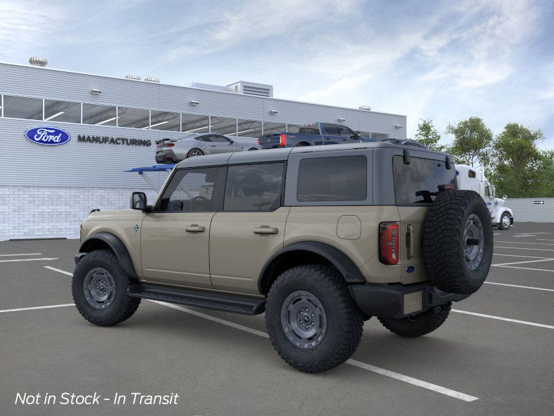2025 Ford Bronco Outer Banks photo 4