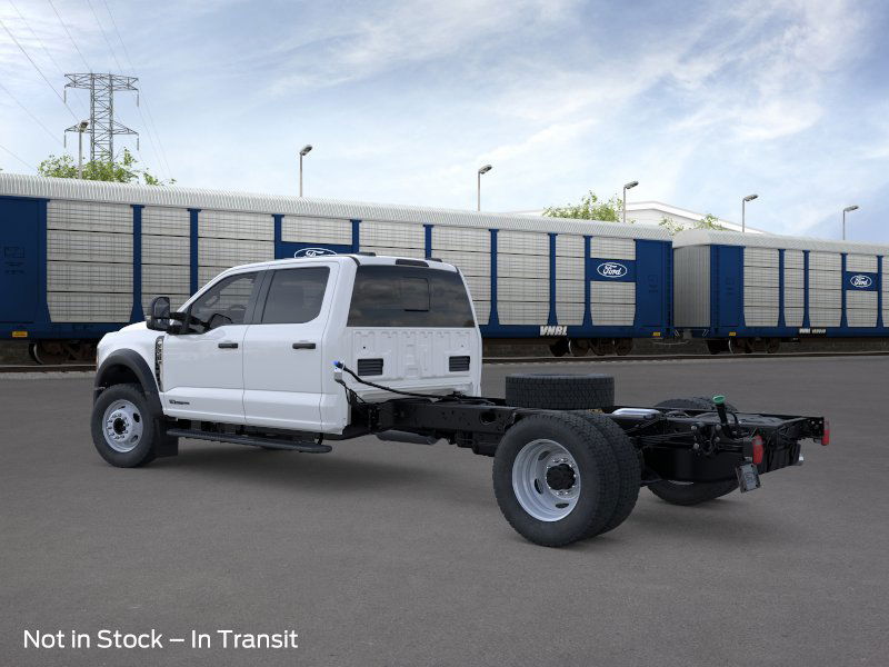 2026 Ford F-550 photo 2