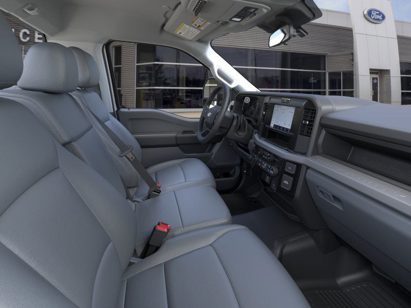 2025 Ford F-550 Super Duty Chassis Cab XL - Photo 27