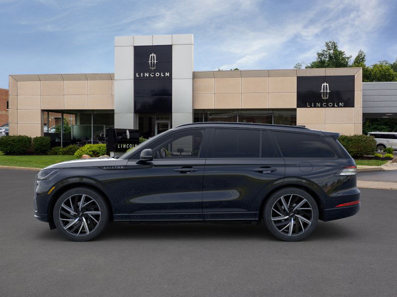 2025 Lincoln Aviator Black Label photo 3