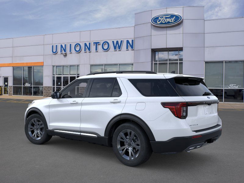 2025 Ford Explorer photo 4