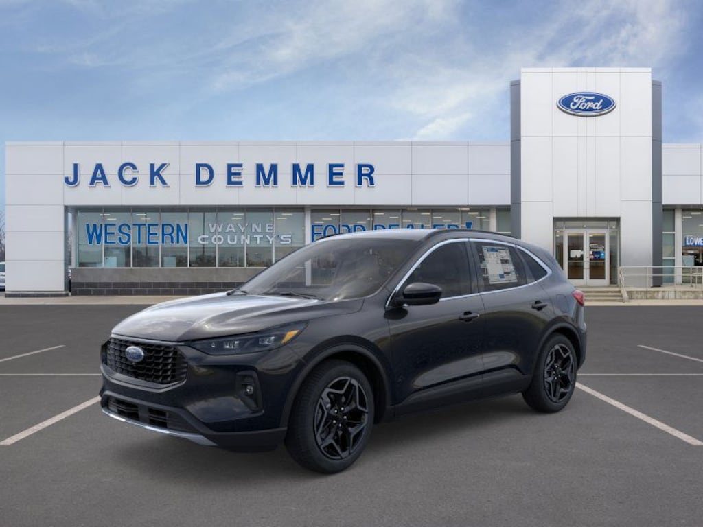 New 2026 Ford Escape Platinum SUV