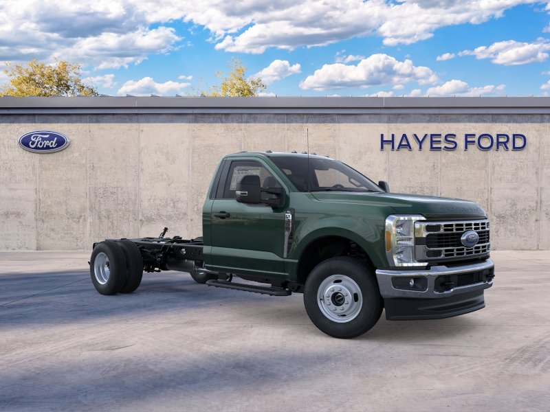 2025 Ford F-350 Super Duty Chassis Cab XL - Photo 7