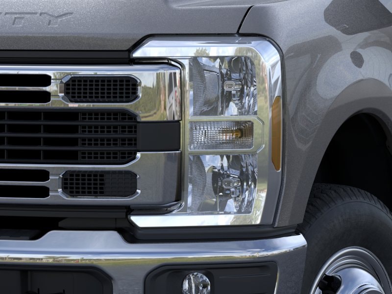 2026 Ford F-350 Super Duty XLT - Photo 18