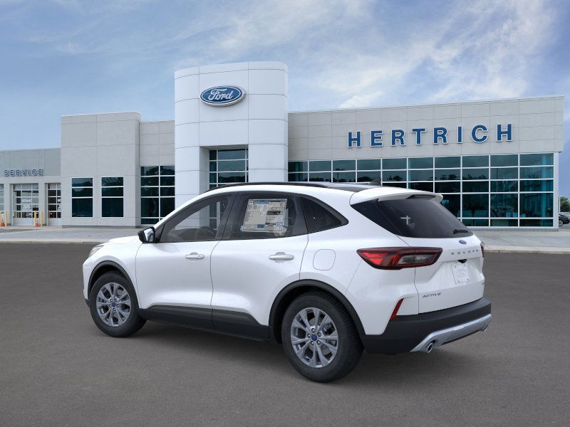 2026 Ford Escape Active photo 2