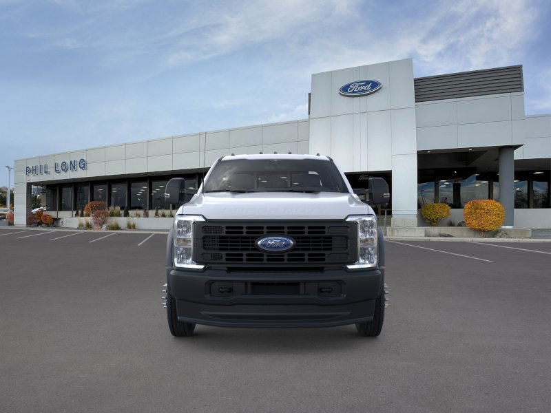 2025 Ford F-550 Super Duty Chassis Cab XL - Photo 29