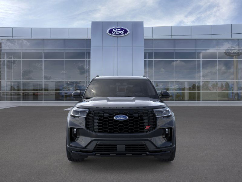 2025 Ford Explorer ST photo 4