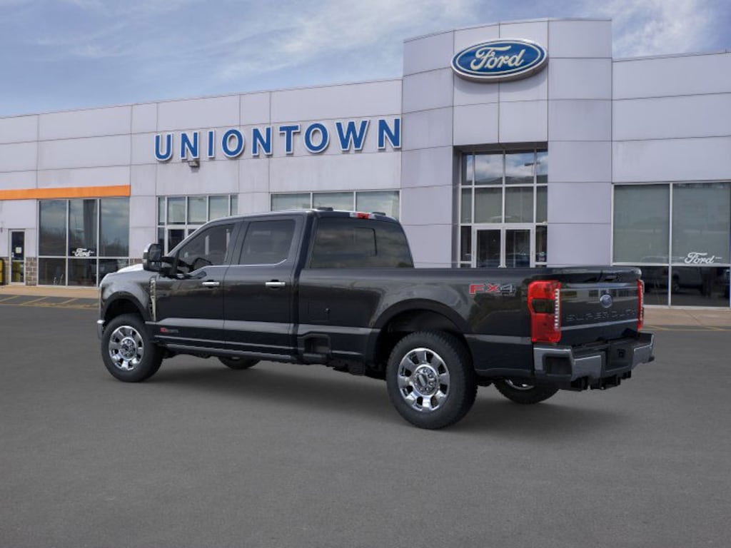 New 2025 Ford F-350 Super Duty Lariat 4x4 Lariat Crew Cab 8 ft. LB SRW Pickup