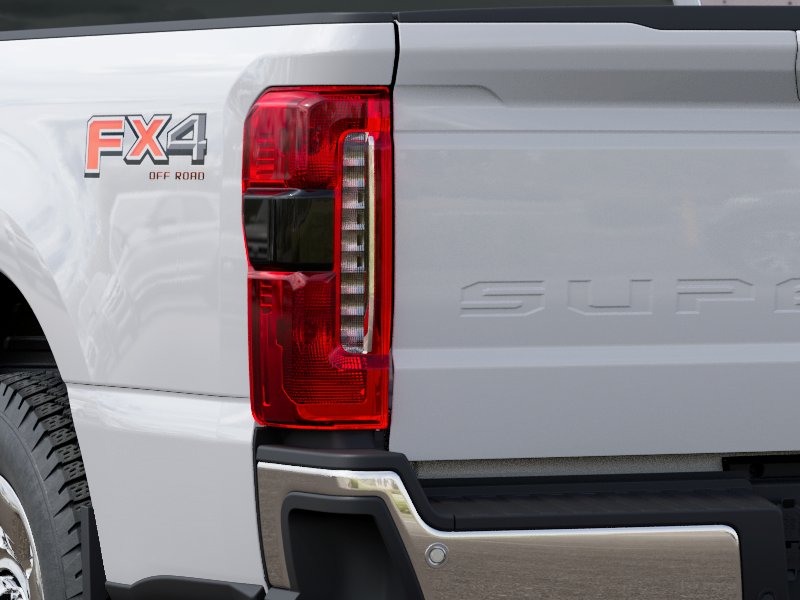 2027 Ford Super Duty F-350&reg; Lariat&reg; TRUCK