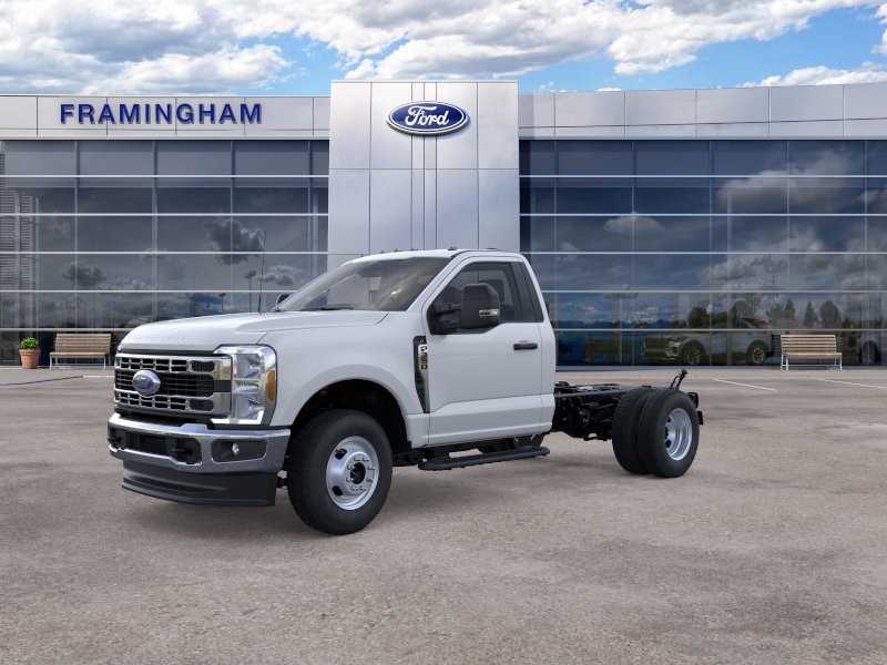 2026 Ford F-350 Super Duty Chassis Cab