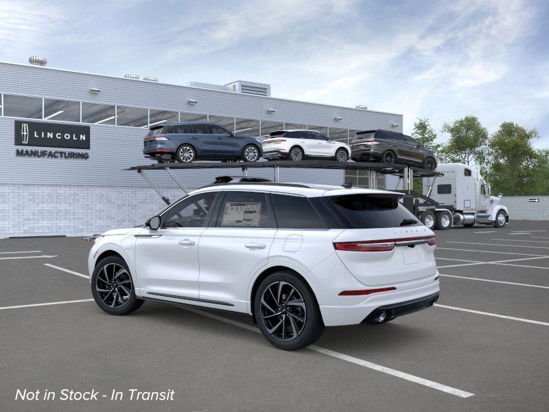 2026 Lincoln Corsair Grand Touring photo 4