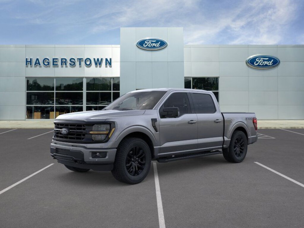 New 2025 Ford F-150 XLT Truck SuperCrew Cab