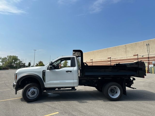 2024 Ford F-450 Super Duty Chassis Cab XL - Photo 32