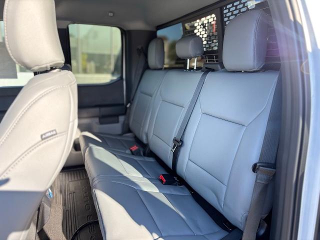 2026 Ford F-350 Super Duty Chassis Cab XL - Photo 40