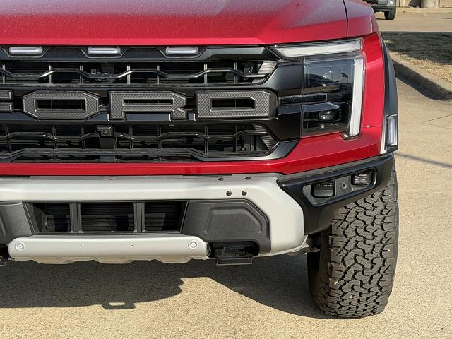 2025 Ford F-150 Raptor - Photo 39
