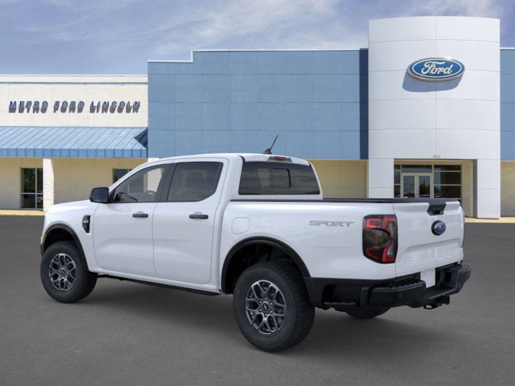 New 2025 Ford Ranger XLT SuperCrew