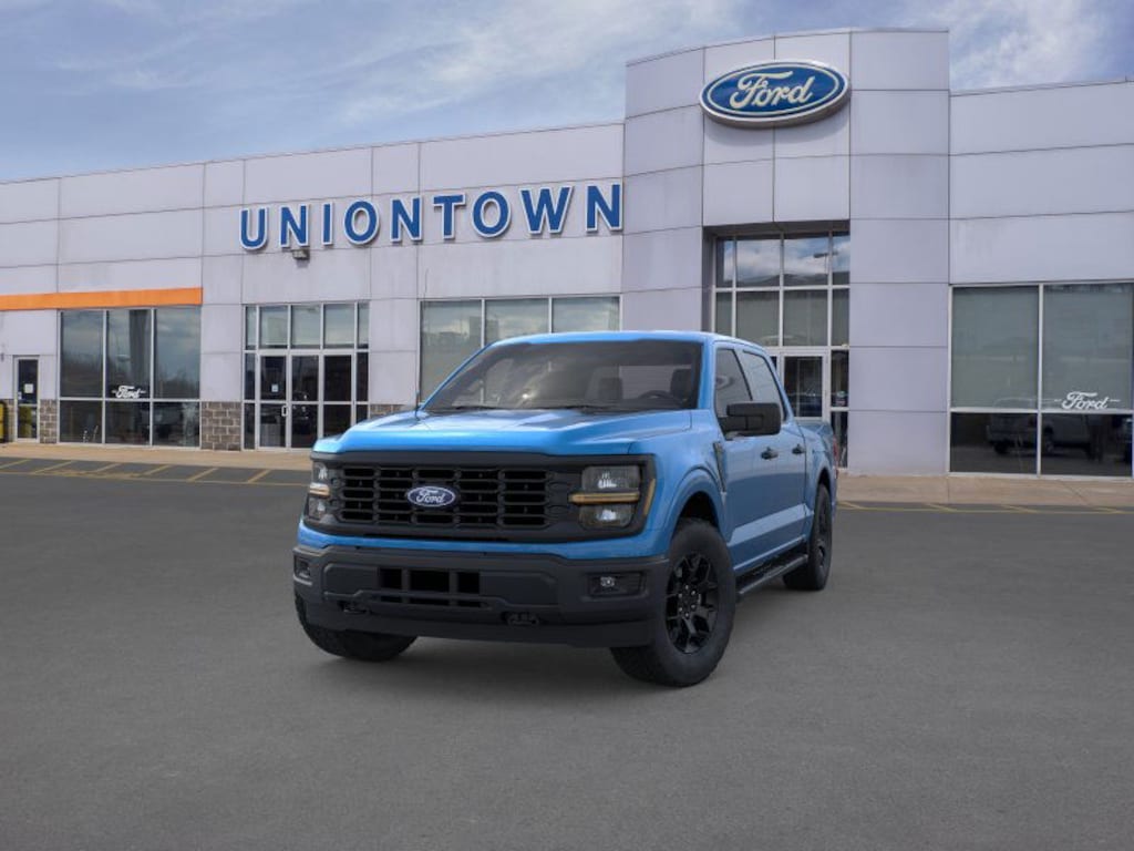 New 2025 Ford F-150 STX 4x4 STX SuperCrew 5.5 ft. SB