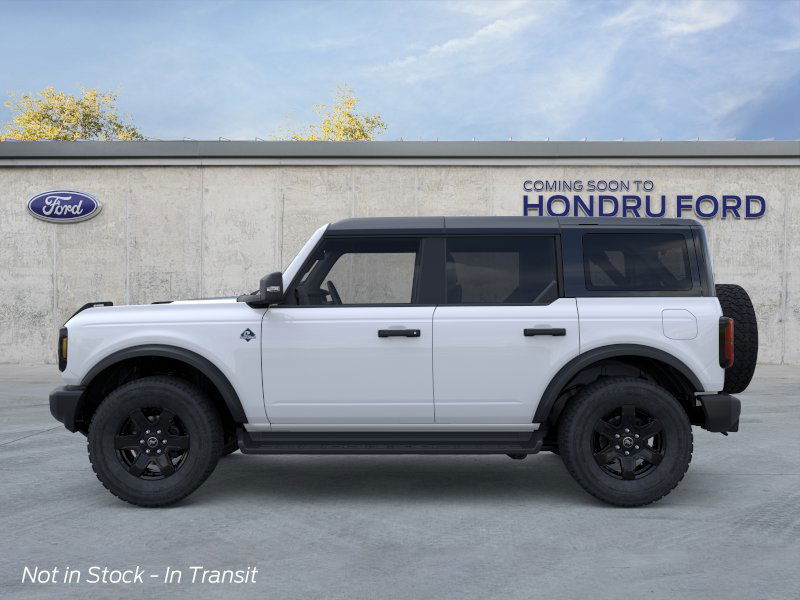 2025 Ford Bronco Outer Banks photo 3
