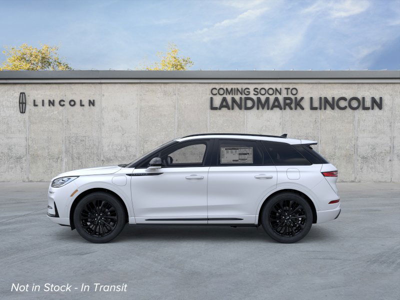 2026 Lincoln Corsair Grand Touring photo 3