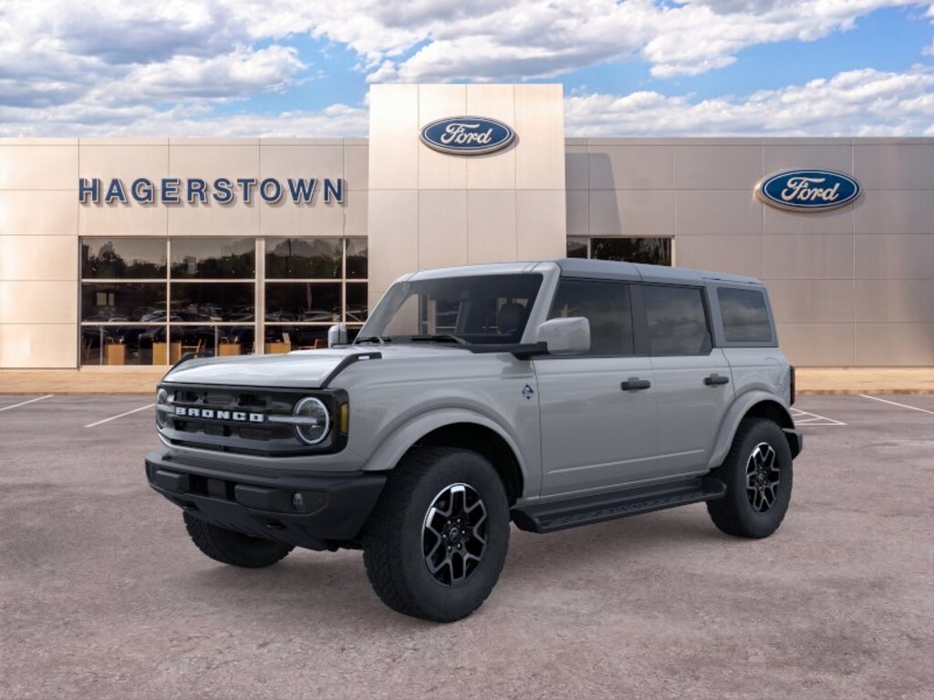 New 2026 Ford Bronco Outer Banks SUV