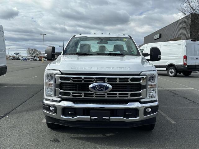 2024 Ford F-350 Super Duty Chassis Cab XL - Photo 26