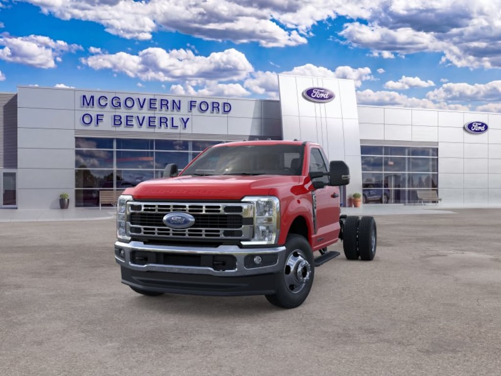 New 2026 Ford F-350SD XLT Chassis