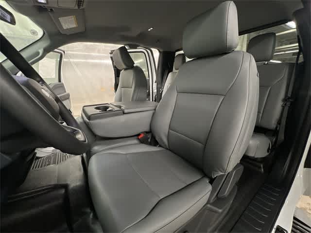 Thumbnail: 2025 Ford Econoline - 40