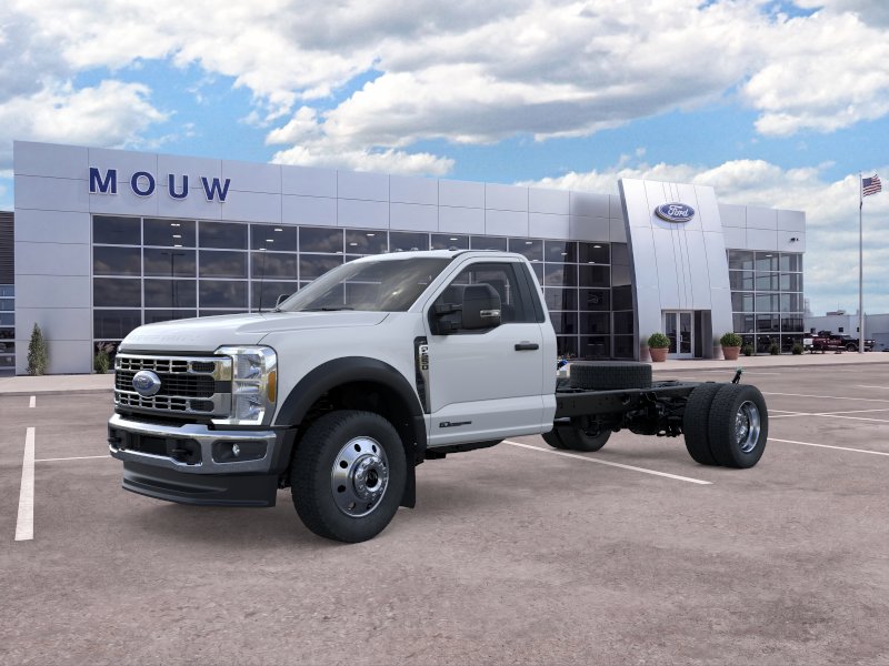 2025 Ford F-550 Super Duty Chassis Cab