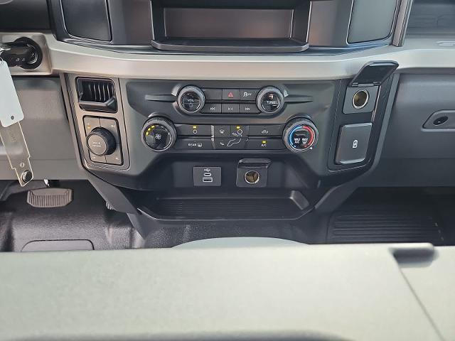 2025 Ford F-250 Super Duty XL - Photo 32