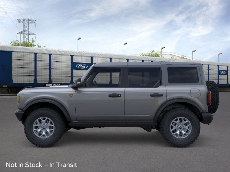 2025 Ford Bronco Badlands photo 3
